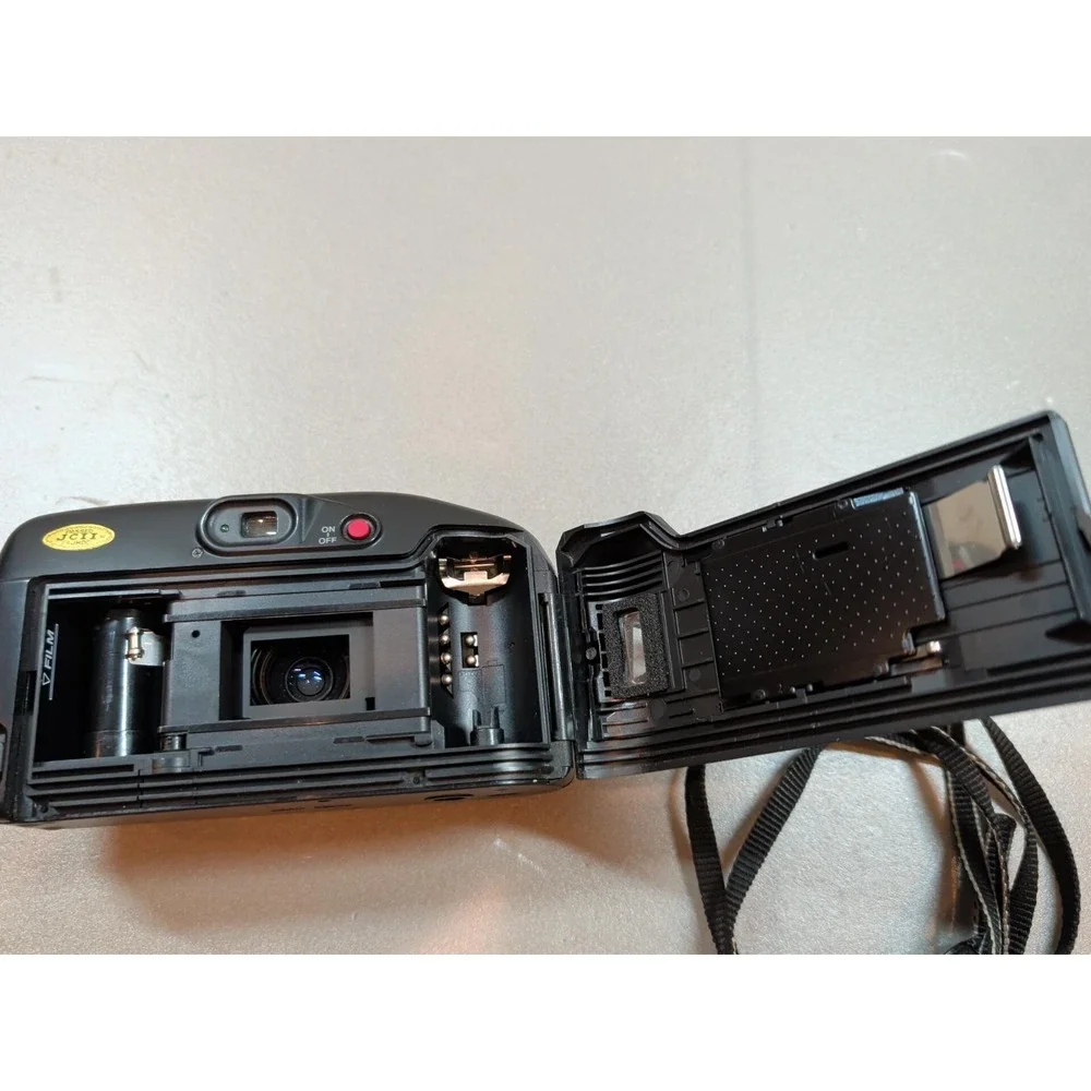 Canon Sure Shot Zoom-S 35mm Point & Shoot Film Camera 38-60mm Lens Black